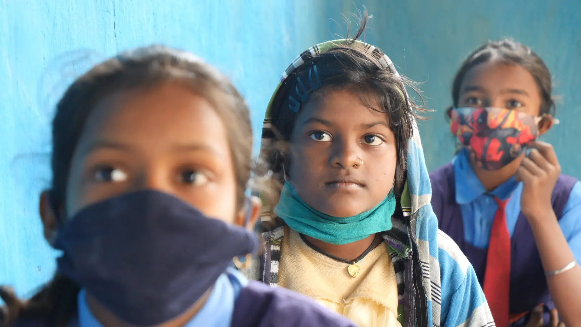 rural-india-school-girls-underprivileged-min